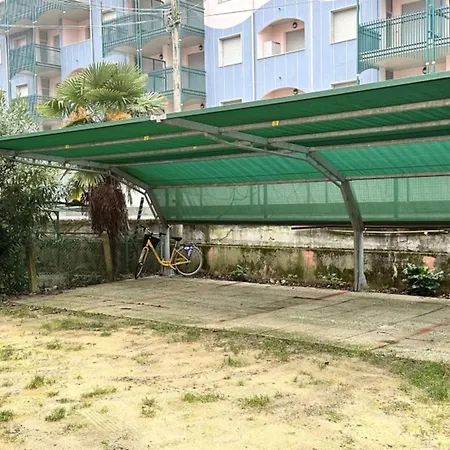 Top-floor Flat With Parking In Apartment Bibione